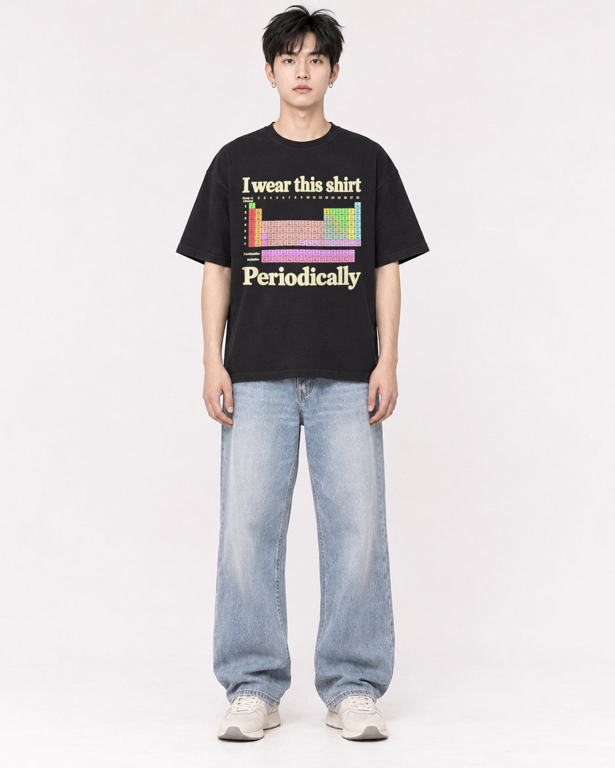 Mockup Boxy Heavyweight Tee Black male full-body 01