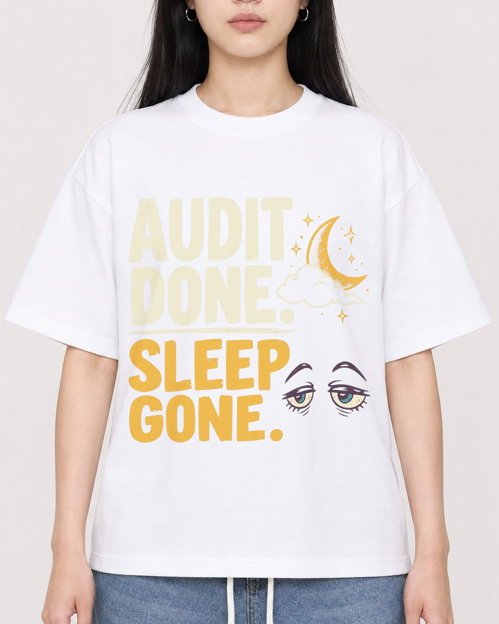 Mockup Boxy Heavyweight Tee White female close-up 01