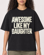 Mockup Boxy Heavyweight Tee Black female close-up 10