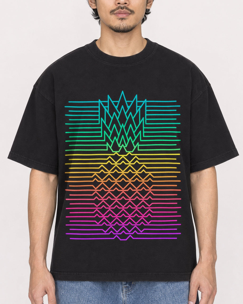 Mockup Boxy Heavyweight Tee Black male close-up 02