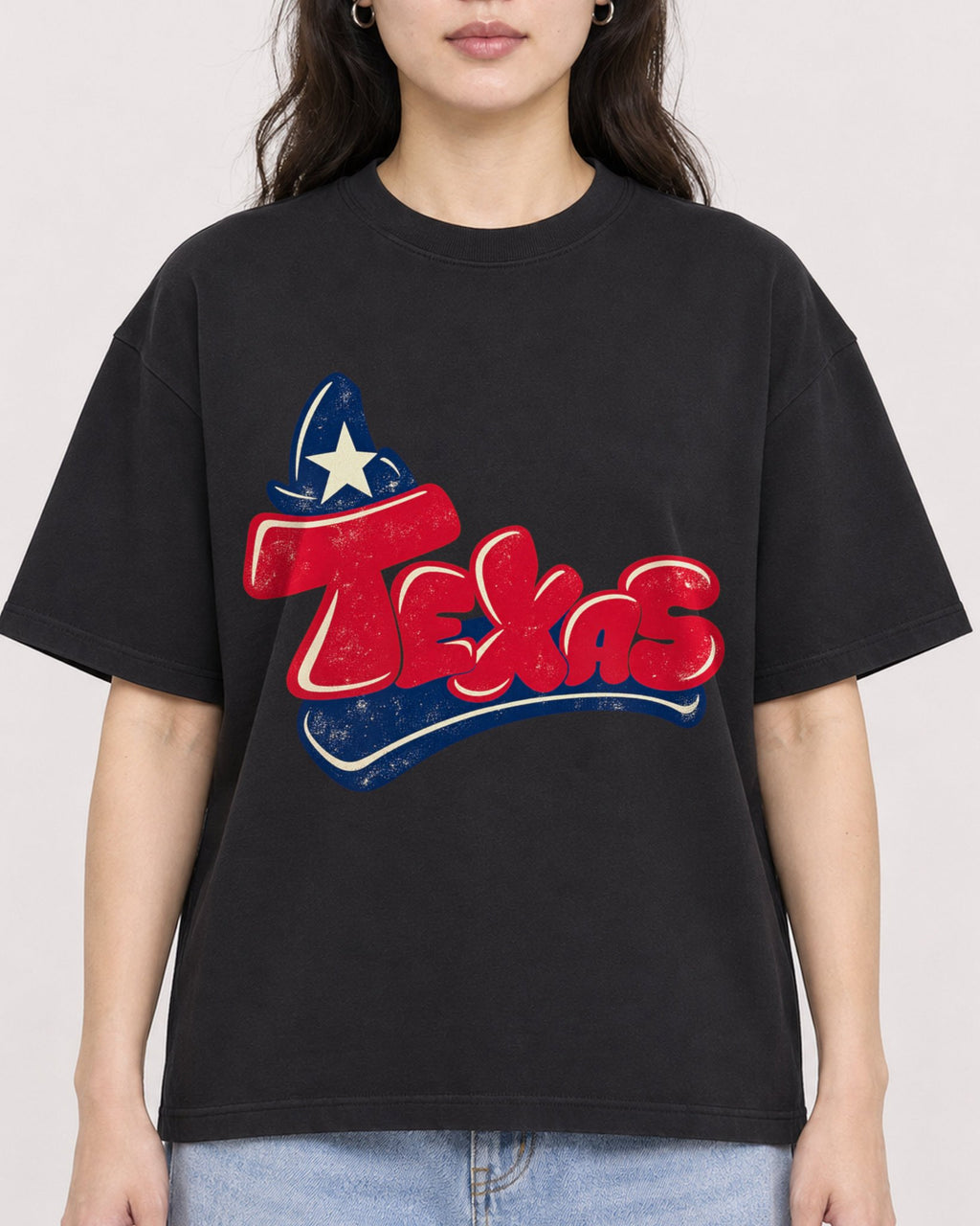 Mockup Boxy Heavyweight Tee Black female close-up 03