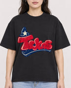 Mockup Boxy Heavyweight Tee Black female close-up 03