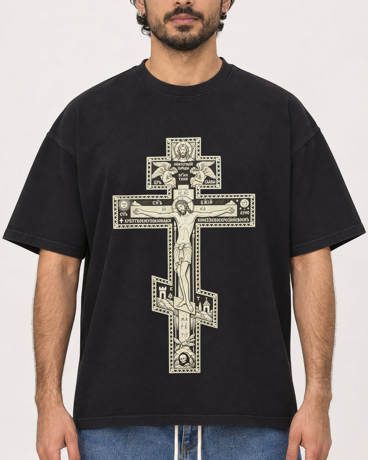 Mockup Boxy Heavyweight Tee Black male close-up 47
