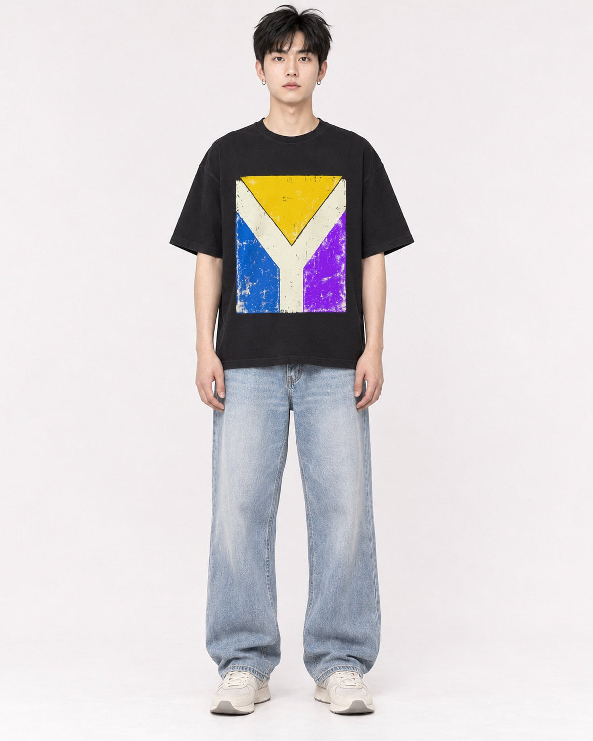 Mockup Boxy Heavyweight Tee Black male full-body 01