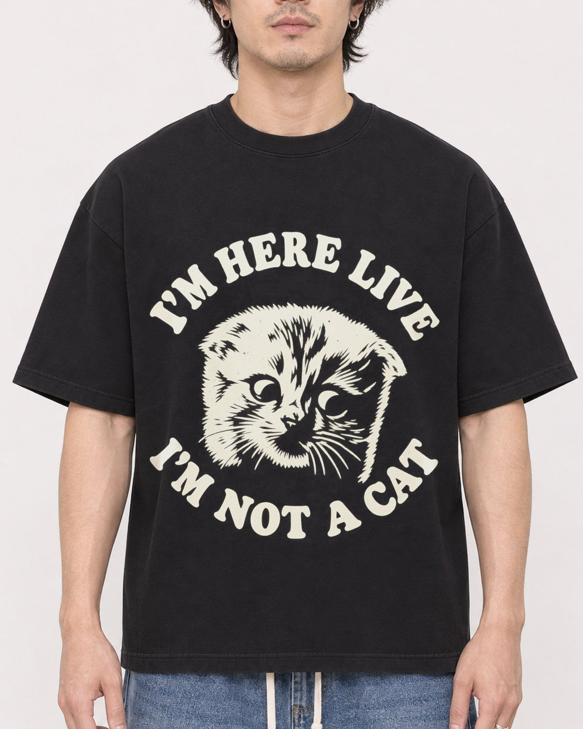 Mockup Boxy Heavyweight Tee Black male close-up 03