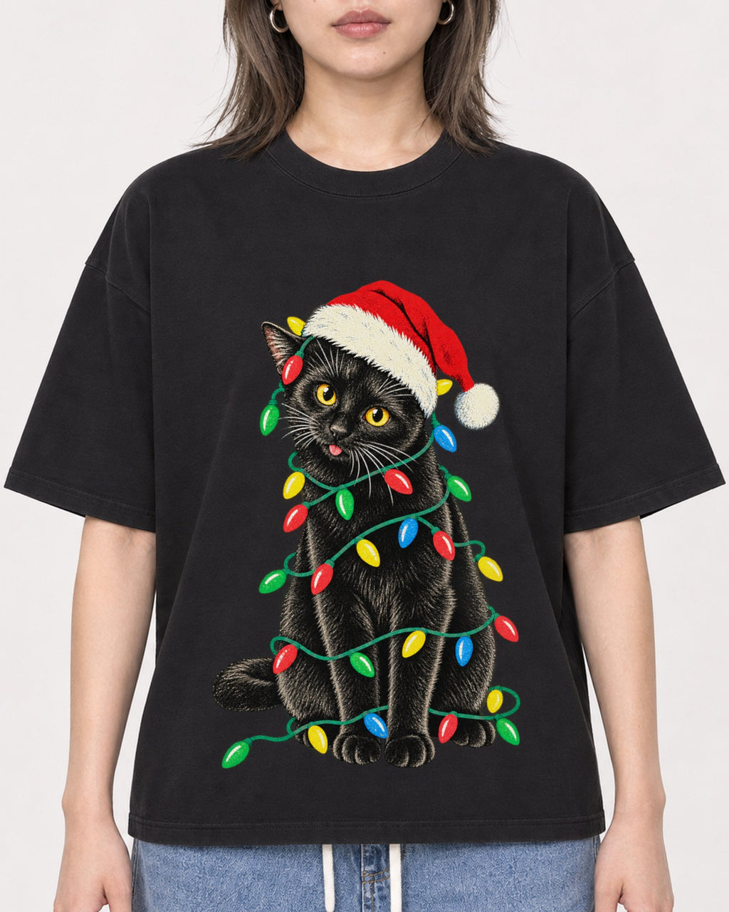 Mockup Boxy Heavyweight Tee Black female close-up 33