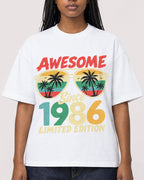 Mockup Boxy Heavyweight Tee White female close-up 04