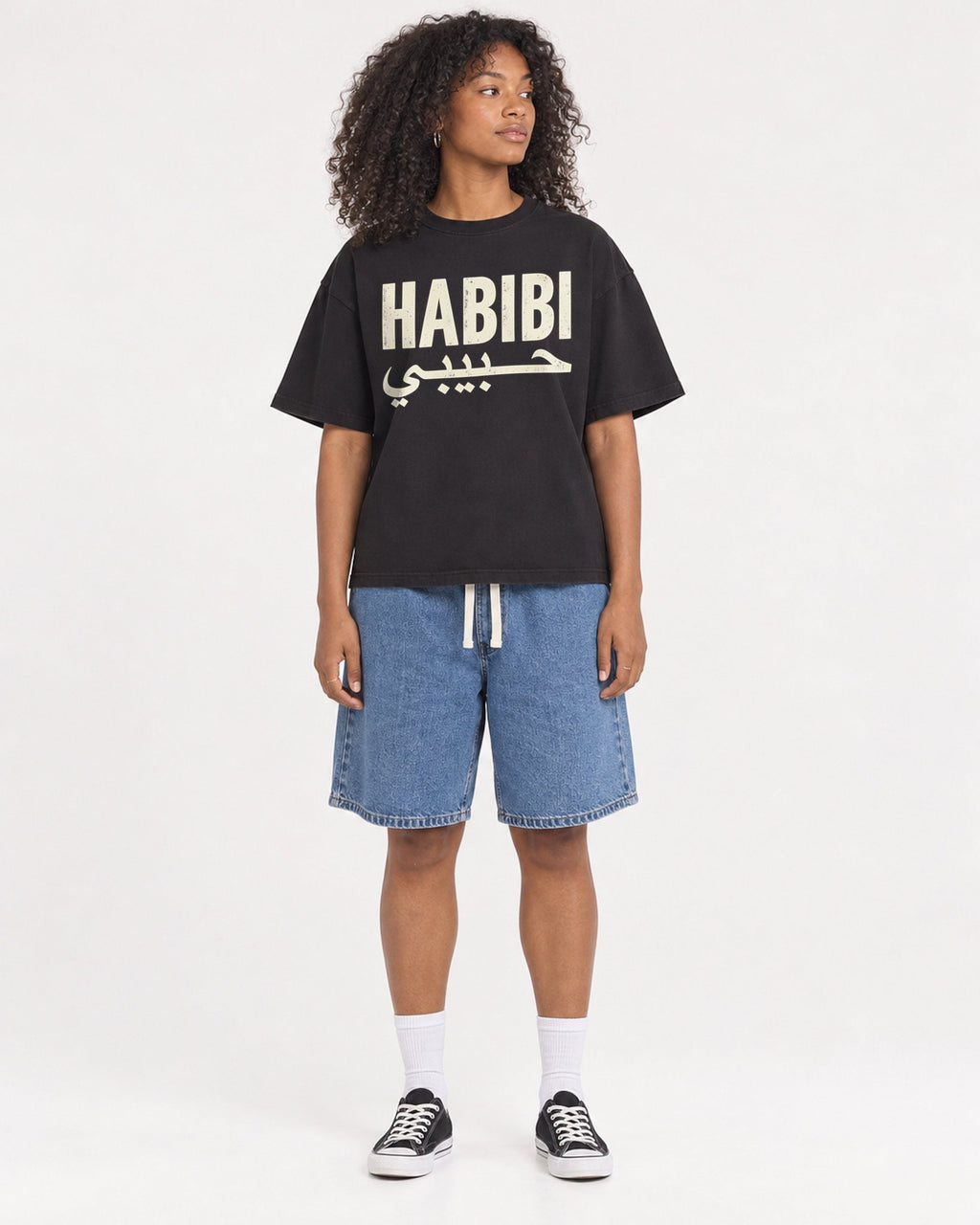 Mockup Boxy Heavyweight Tee Black female full-body 05