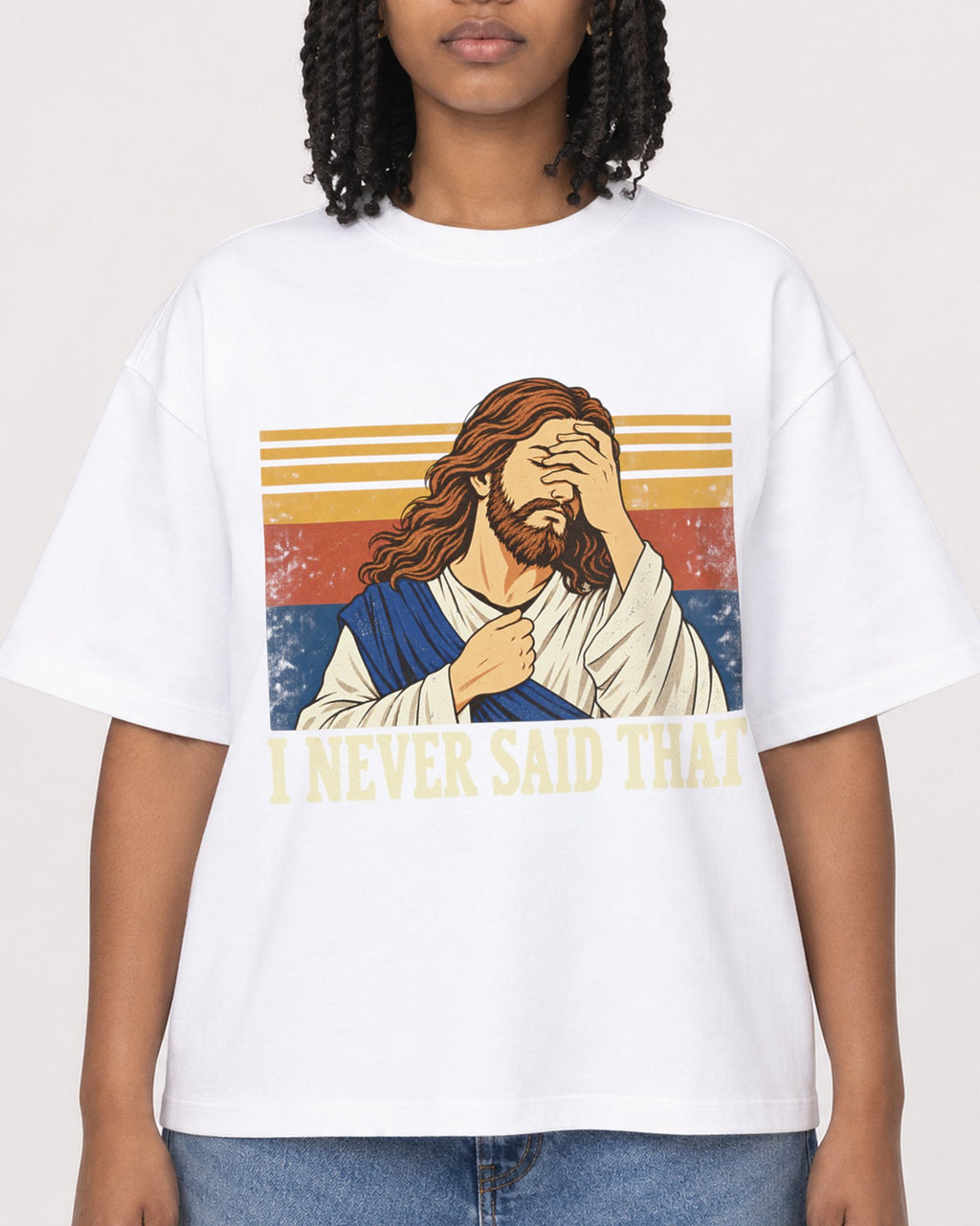 Mockup Boxy Heavyweight Tee White female close-up 15