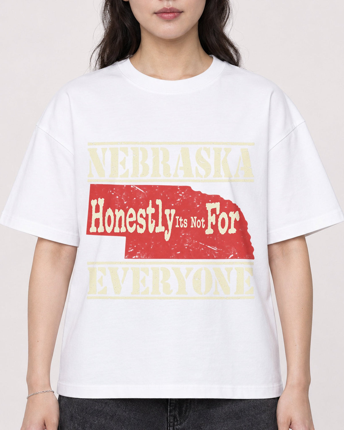 Mockup Boxy Heavyweight Tee White female close-up 03