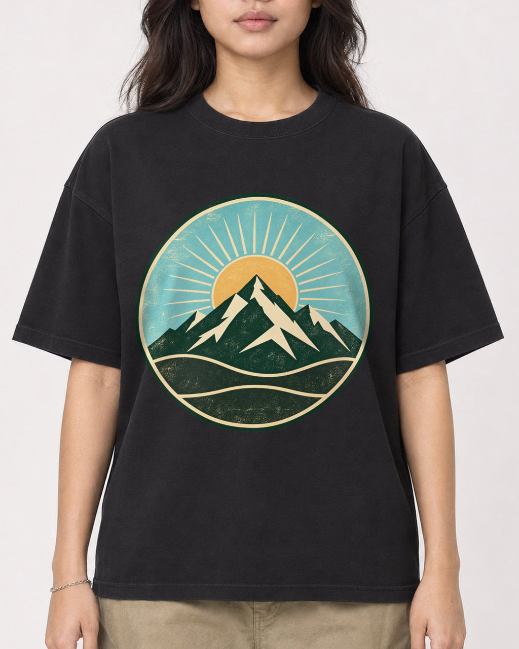 Mockup Boxy Heavyweight Tee Black female close-up 02