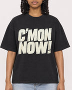 Mockup Boxy Heavyweight Tee Black female close-up 15