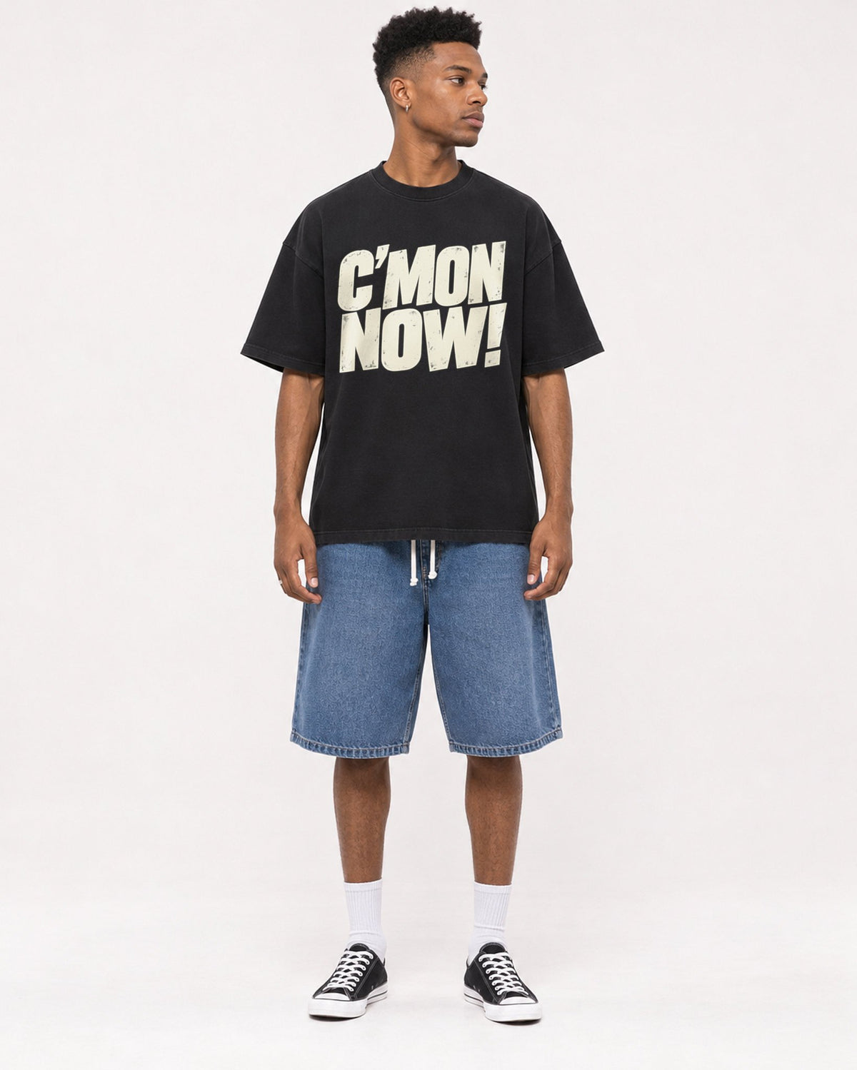 Mockup Boxy Heavyweight Tee Black male full-body 15