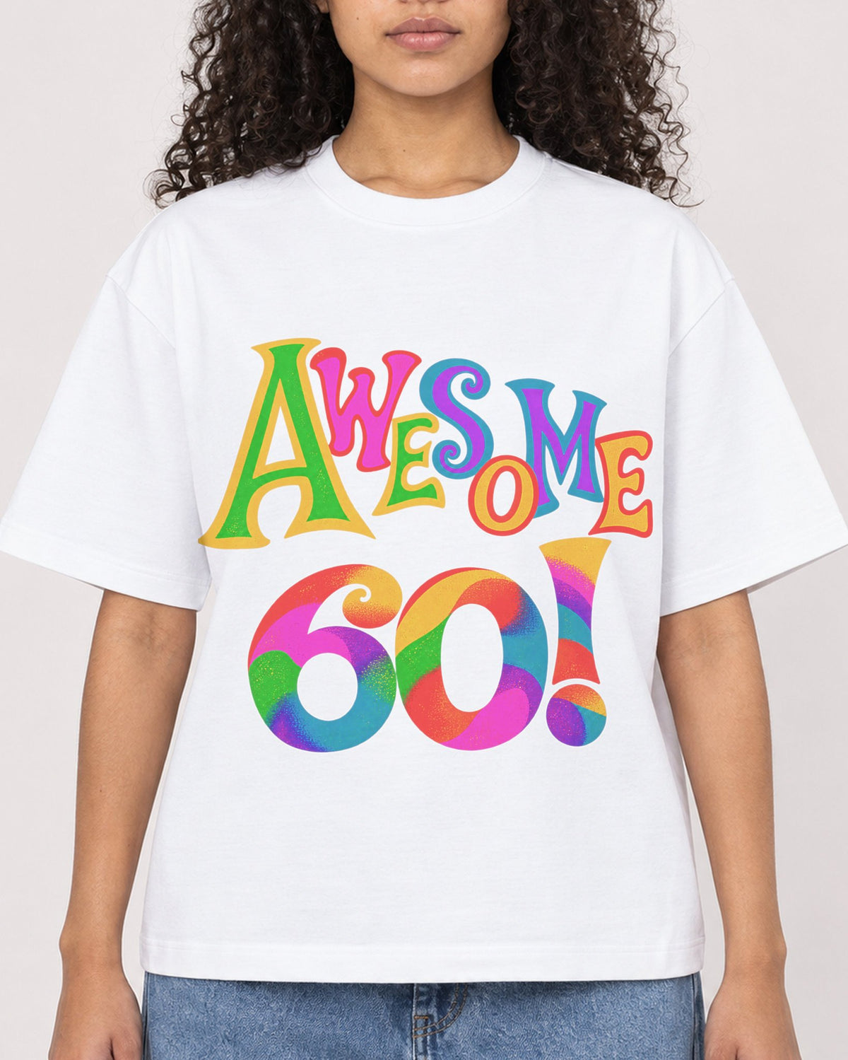 Mockup Boxy Heavyweight Tee White female close-up 10