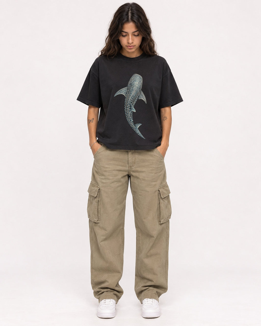 Mockup Boxy Heavyweight Tee Black female full-body 06