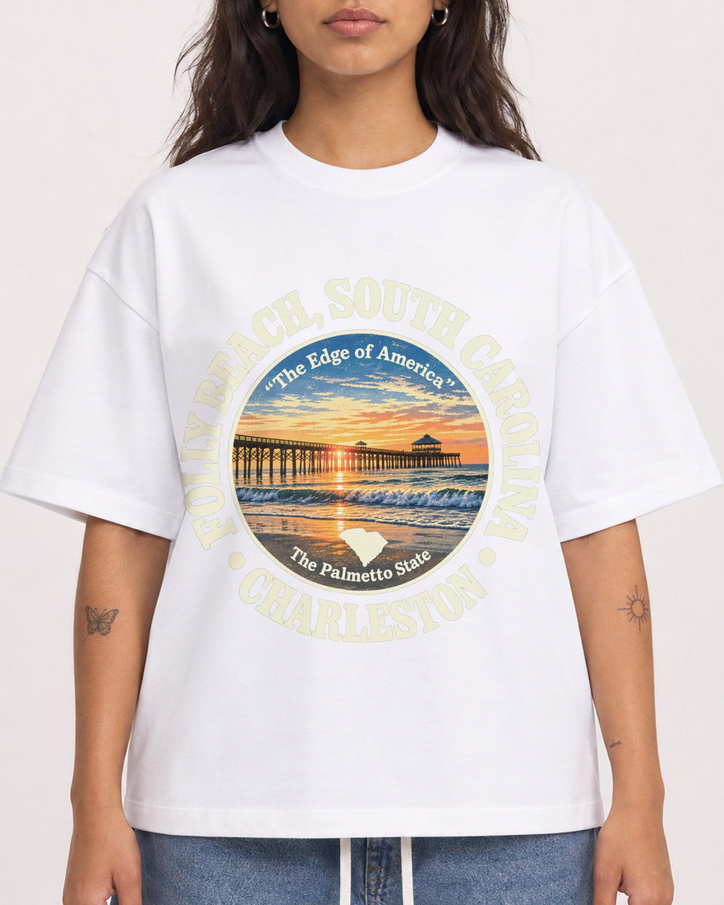 Mockup Boxy Heavyweight Tee White female close-up 06