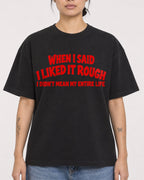 Mockup Boxy Heavyweight Tee Black female close-up 12