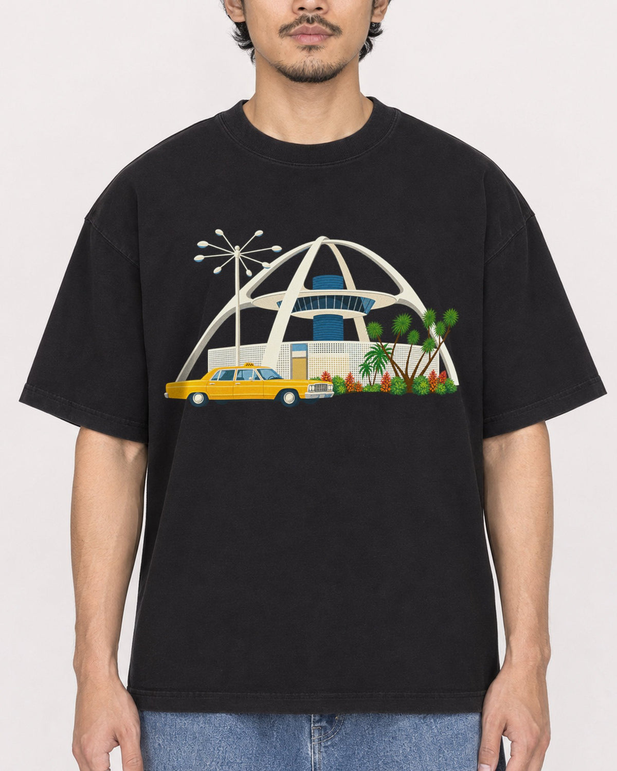 Mockup Boxy Heavyweight Tee Black male close-up 02