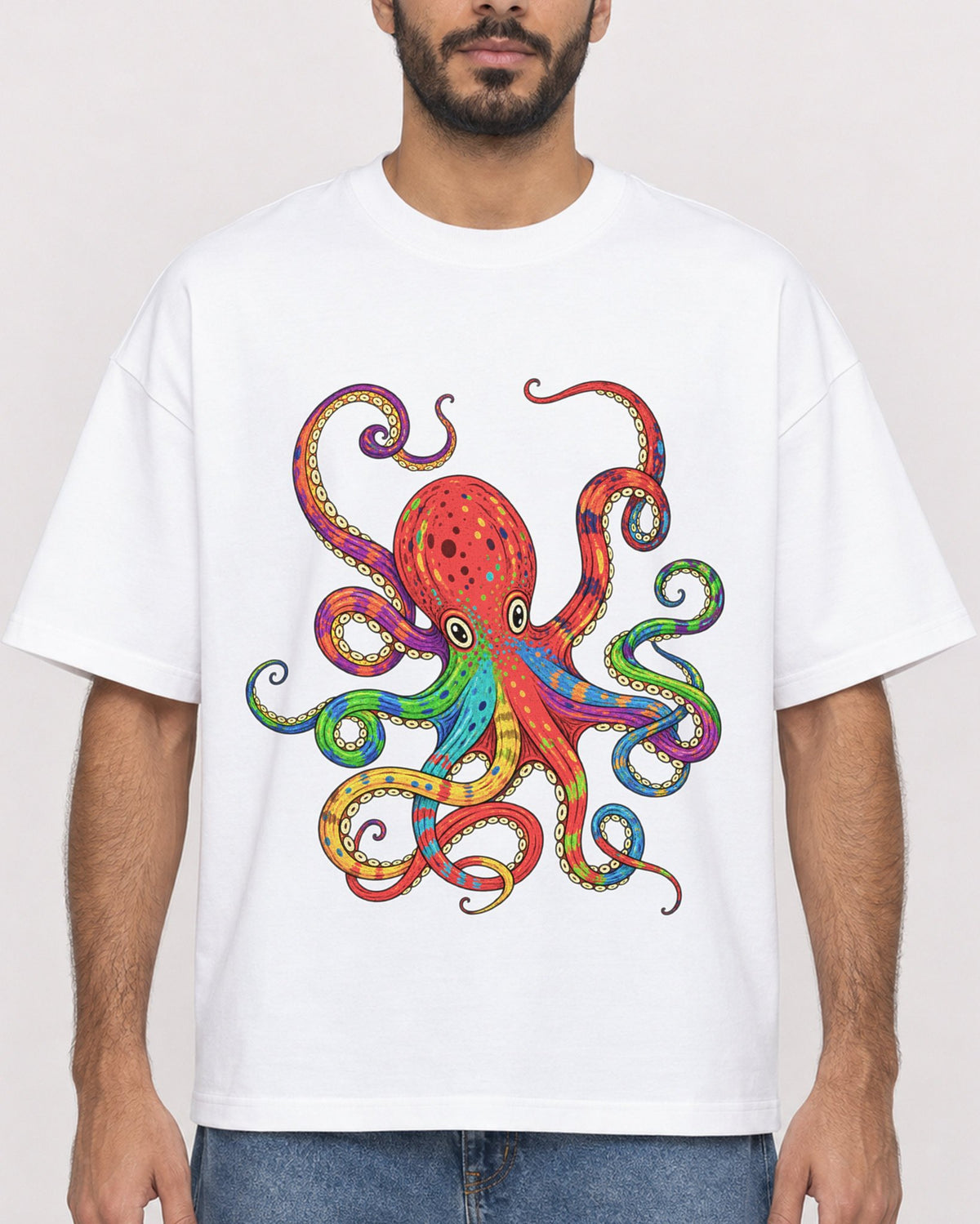 Mockup Boxy Heavyweight Tee White male close-up 07