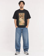 Mockup Boxy Heavyweight Tee Black male full-body 02