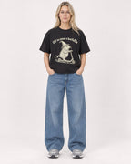 Mockup Boxy Heavyweight Tee Black female full-body 08