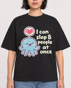 Mockup Boxy Heavyweight Tee Black female close-up 32