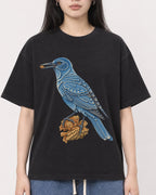 Mockup Boxy Heavyweight Tee Black female close-up 01