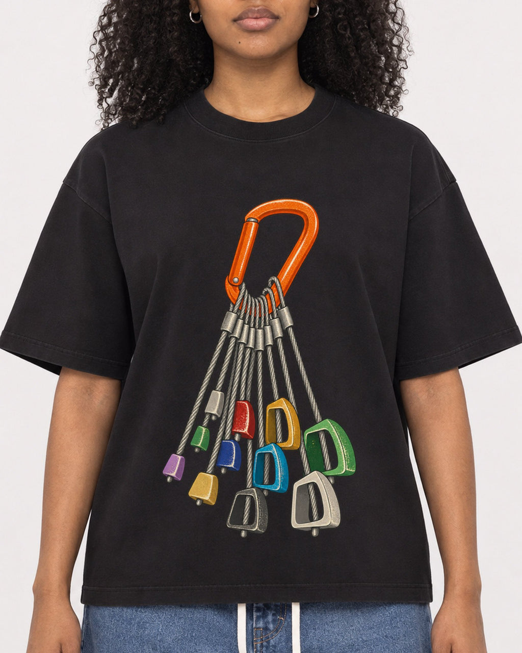 Mockup Boxy Heavyweight Tee Black female close-up 05