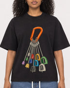 Mockup Boxy Heavyweight Tee Black female close-up 05