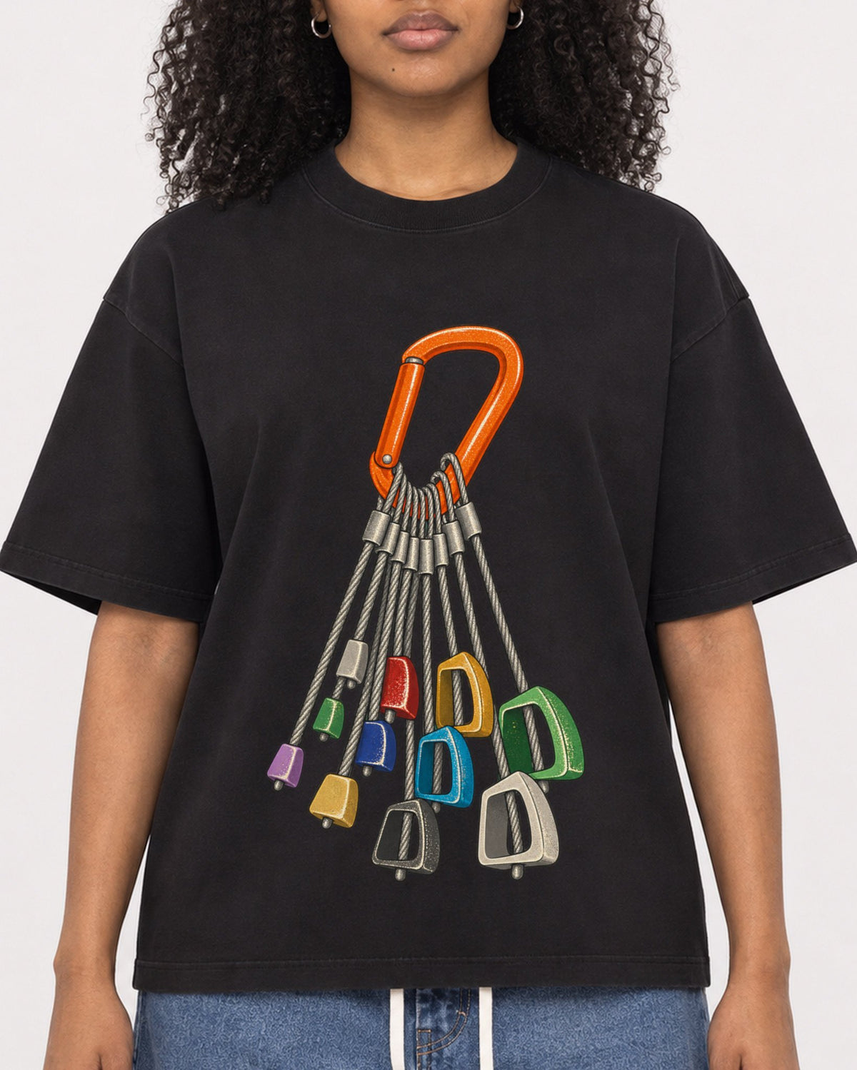 Mockup Boxy Heavyweight Tee Black female close-up 05