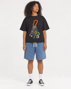 Mockup Boxy Heavyweight Tee Black female full-body 05