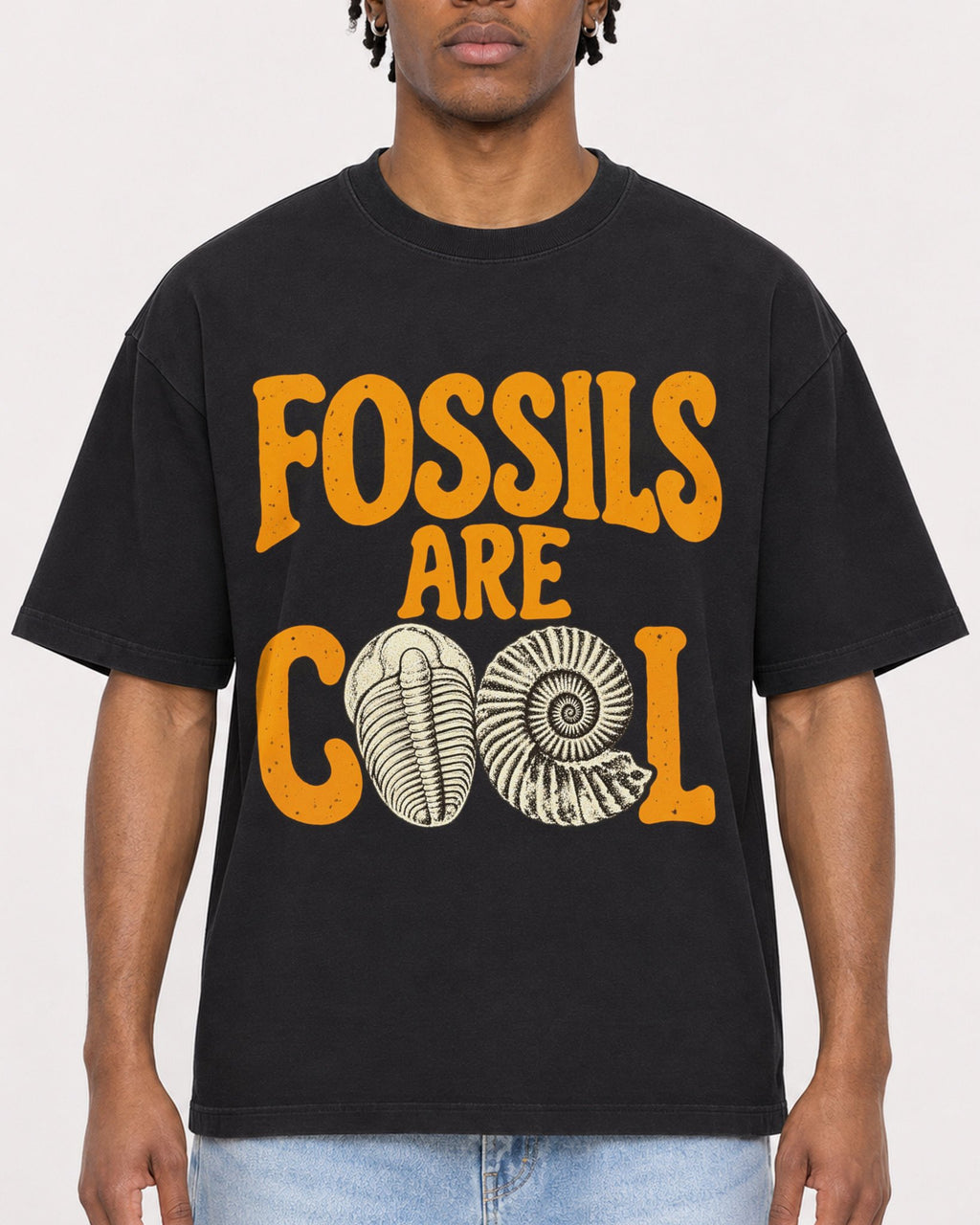 Mockup Boxy Heavyweight Tee Black male close-up 05