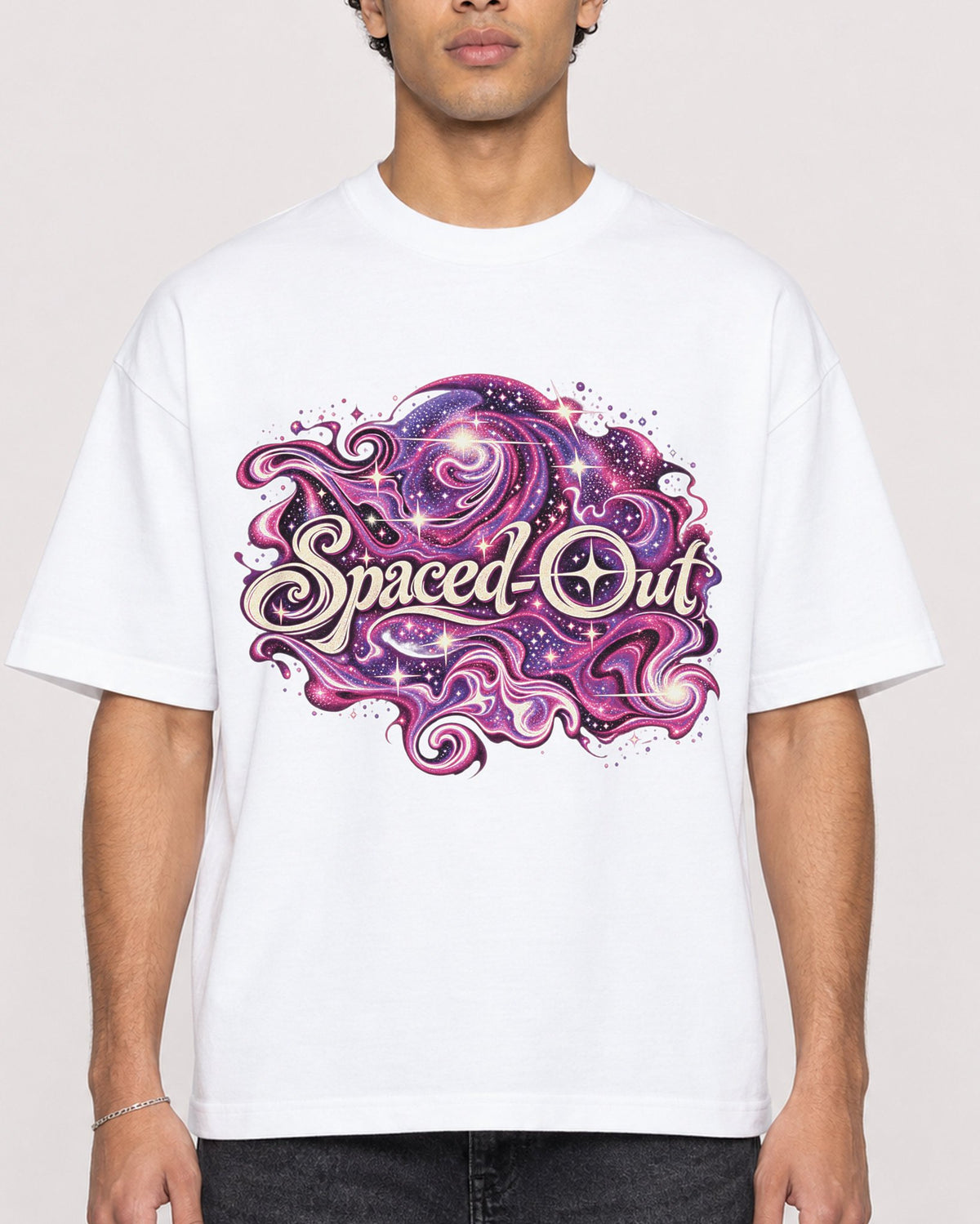 Mockup Boxy Heavyweight Tee White male close-up 10
