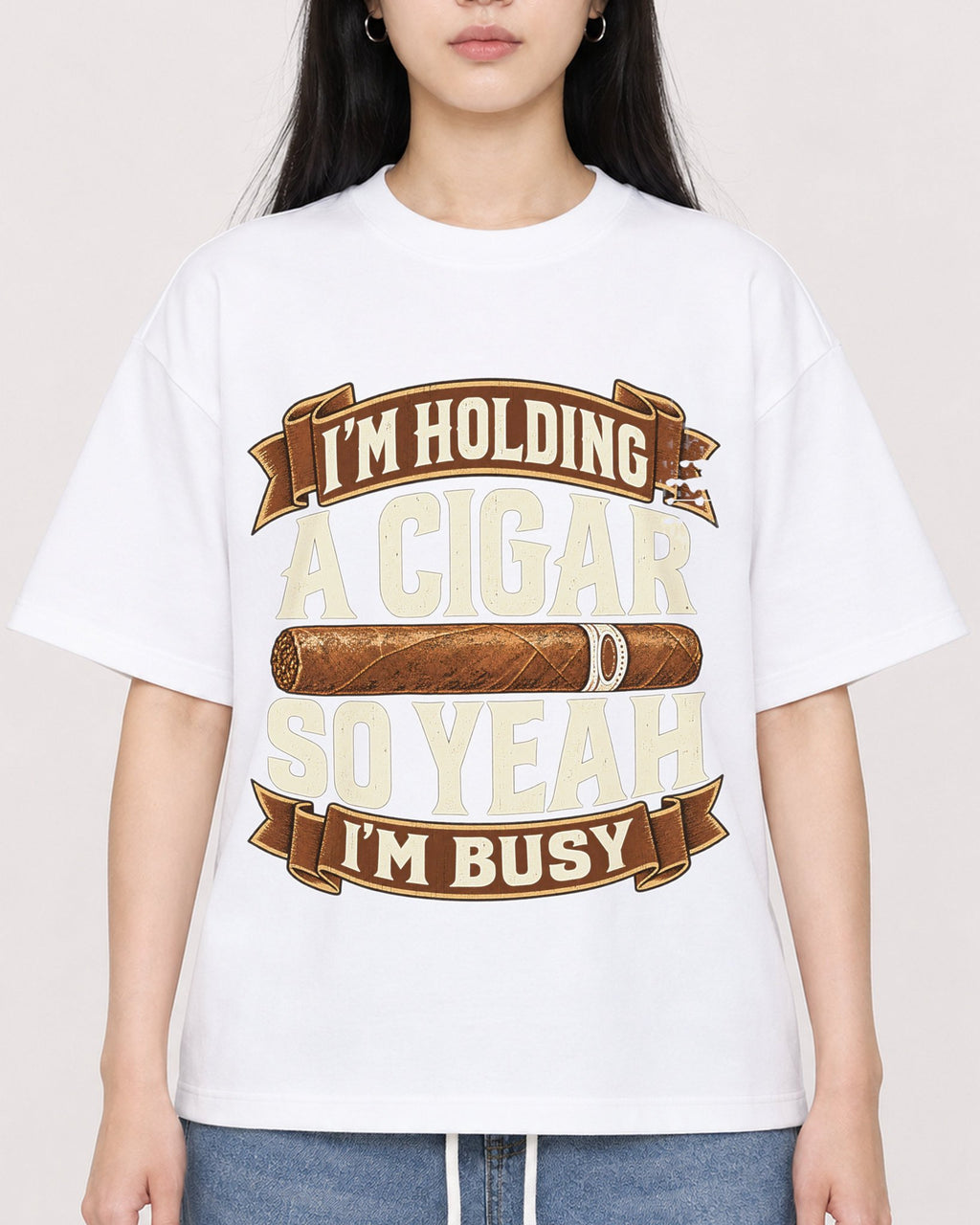 Mockup Boxy Heavyweight Tee White female close-up 01