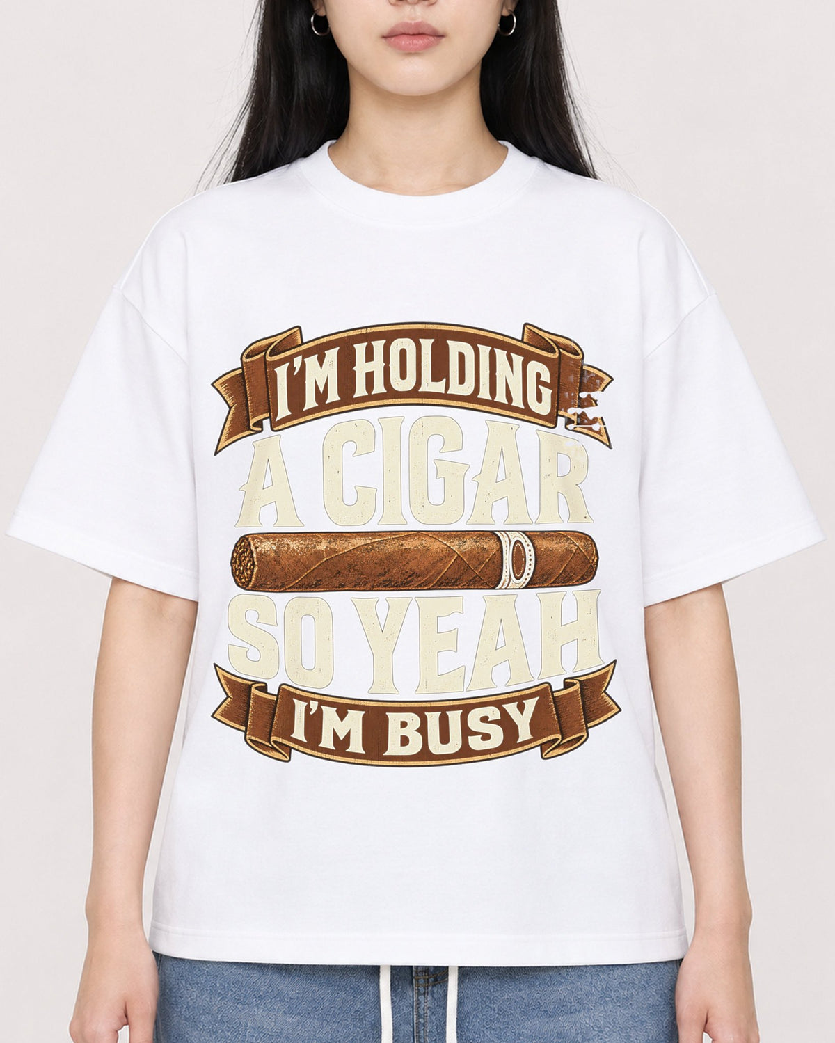 Mockup Boxy Heavyweight Tee White female close-up 01