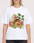 Mockup Boxy Heavyweight Tee White female close-up 08