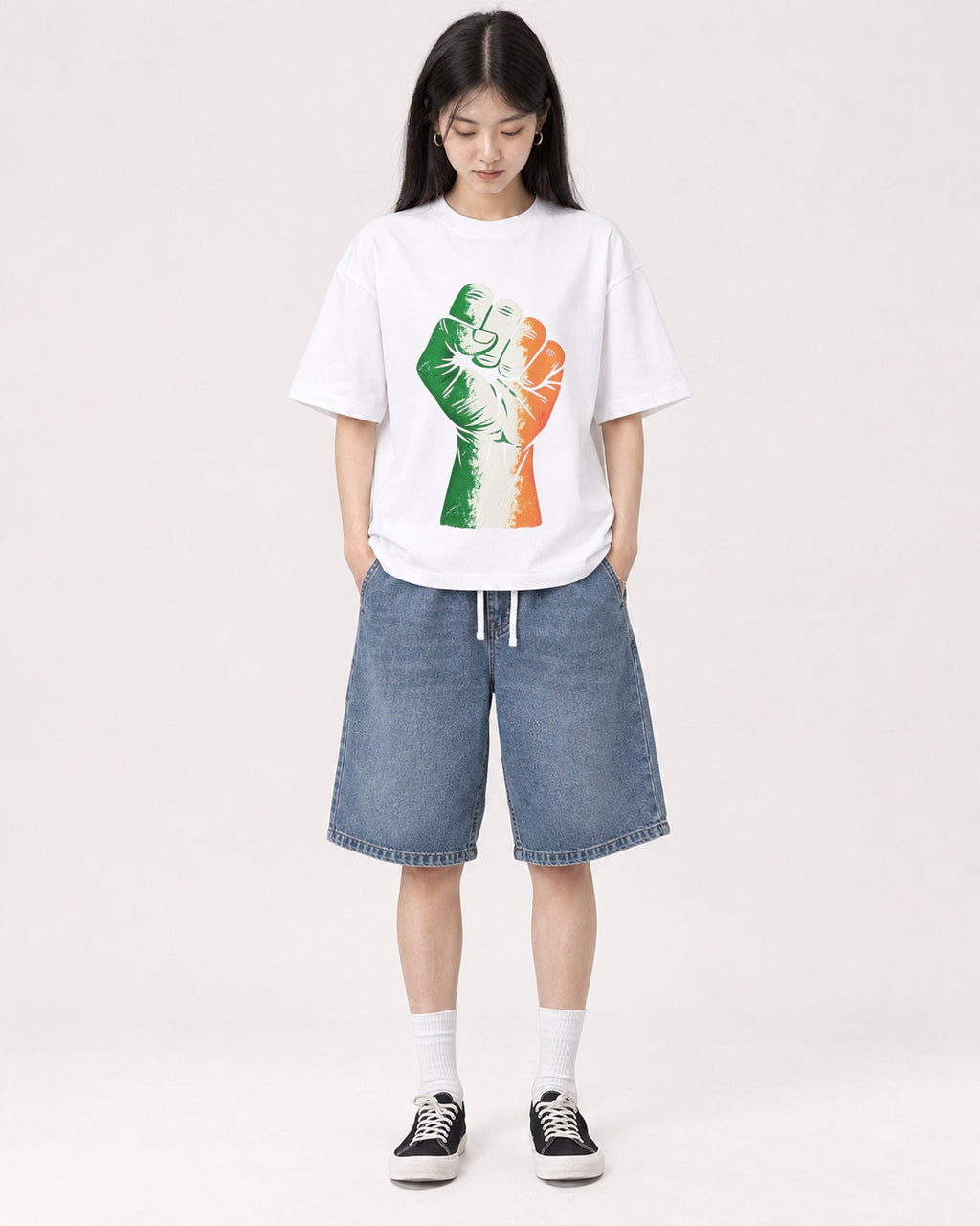 Mockup Boxy Heavyweight Tee White female full-body 01