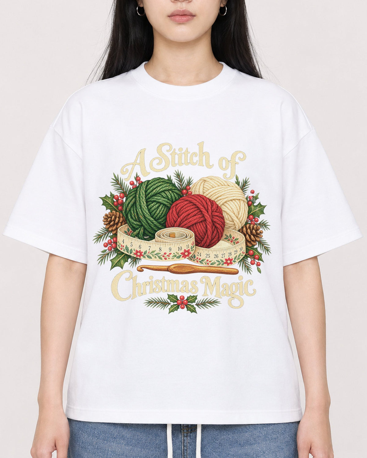 Mockup Boxy Heavyweight Tee White female close-up 01