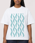 Mockup Boxy Heavyweight Tee White female close-up 04