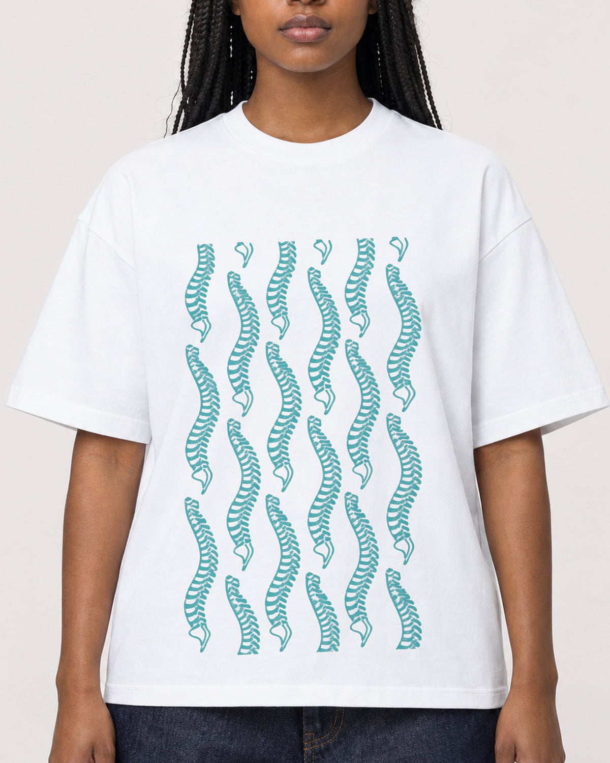 Mockup Boxy Heavyweight Tee White female close-up 04