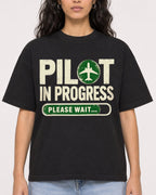 Mockup Boxy Heavyweight Tee Black female close-up 07
