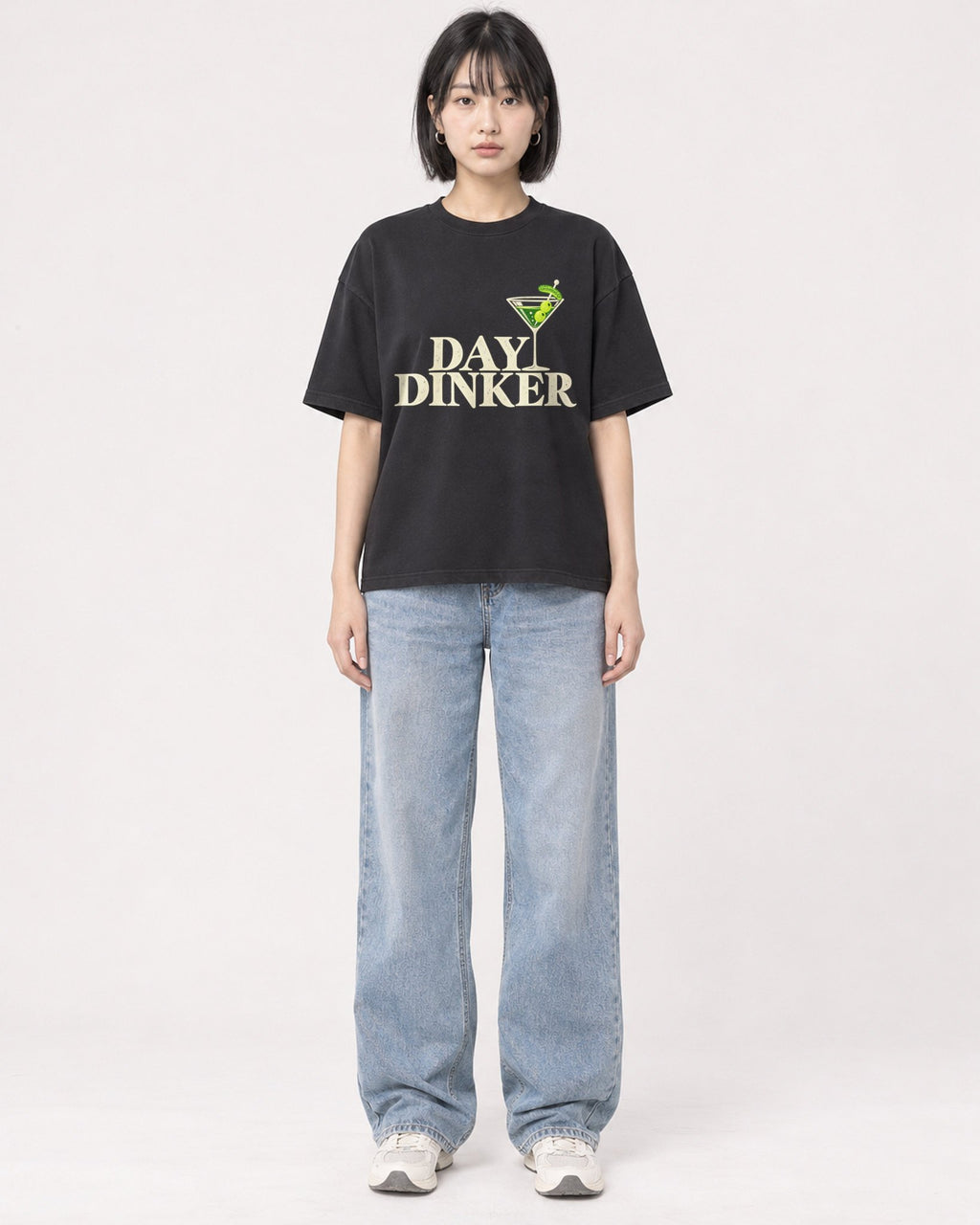 Mockup Boxy Heavyweight Tee Black female full-body 11