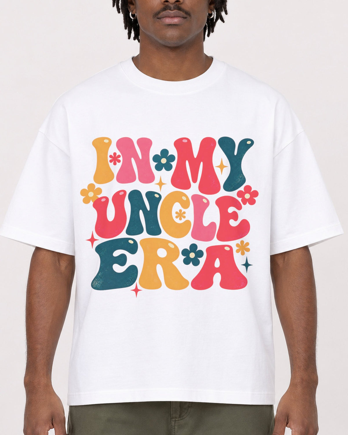 Mockup Boxy Heavyweight Tee White male close-up 04
