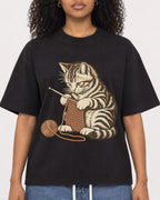 Mockup Boxy Heavyweight Tee Black female close-up 05