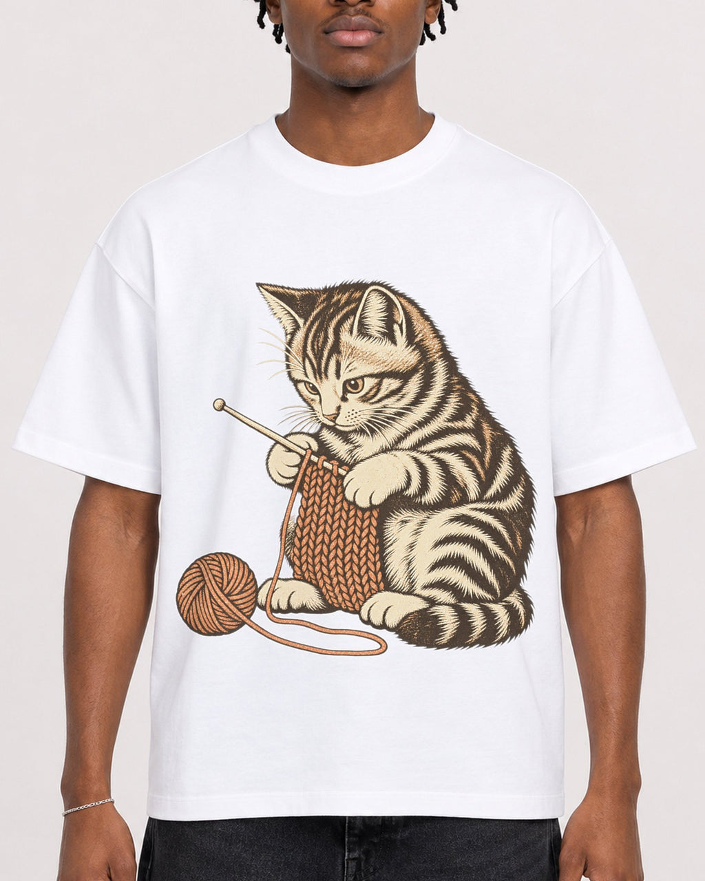 Mockup Boxy Heavyweight Tee White male close-up 05