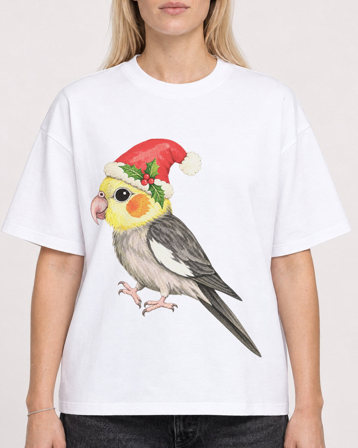 Mockup Boxy Heavyweight Tee White female close-up 08