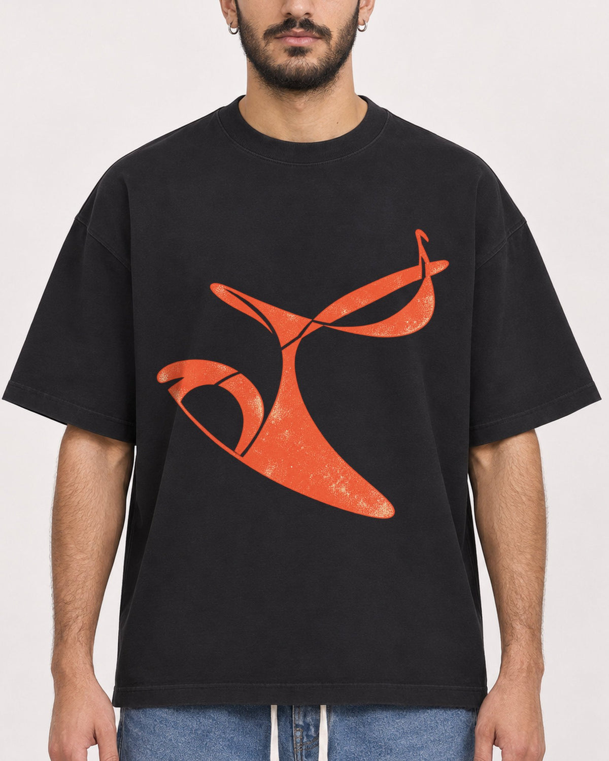 Mockup Boxy Heavyweight Tee Black male close-up 07