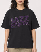 Mockup Boxy Heavyweight Tee Black female close-up 02