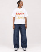 Mockup Boxy Heavyweight Tee White female full-body 44