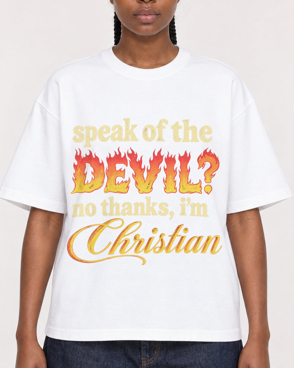 Mockup Boxy Heavyweight Tee White female close-up 44